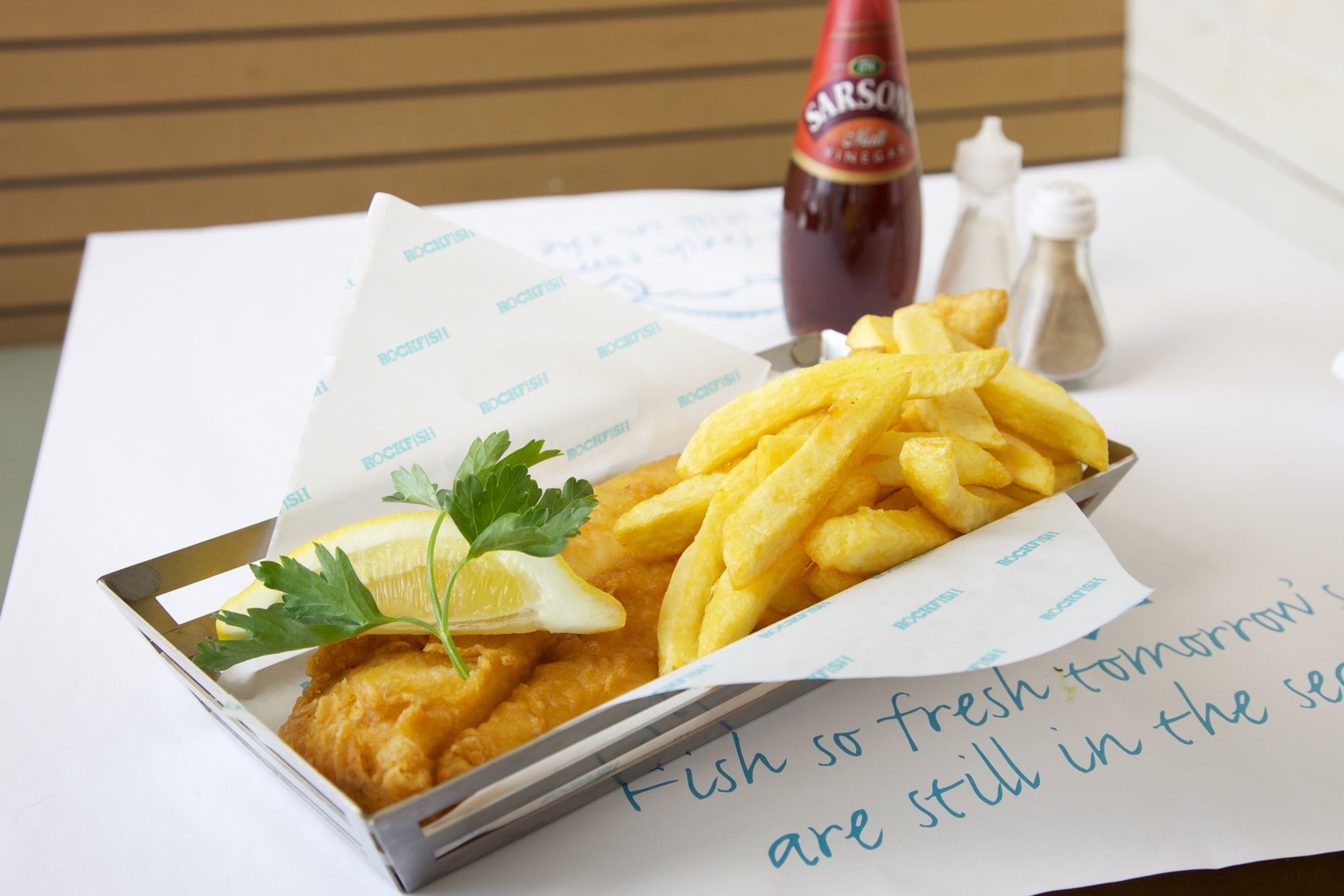 Evening cruise with fish and chips from Rockfish